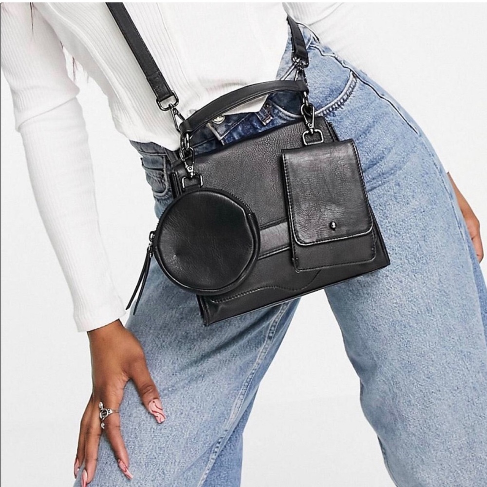 Urban code crossbody
